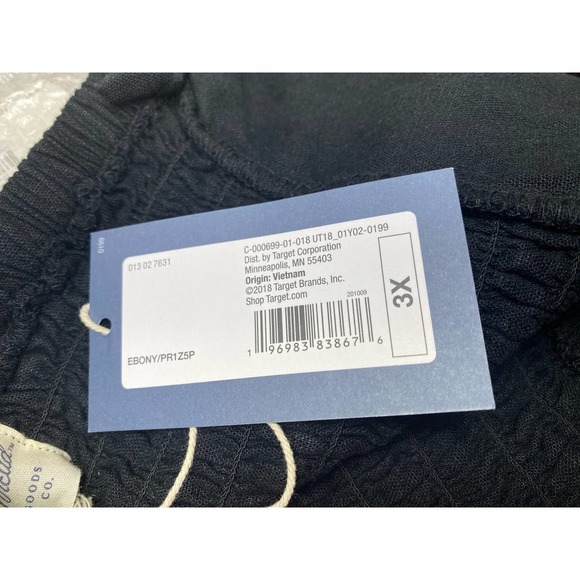 Crop Top Plus Sized NWT! - Picture 7 of 7